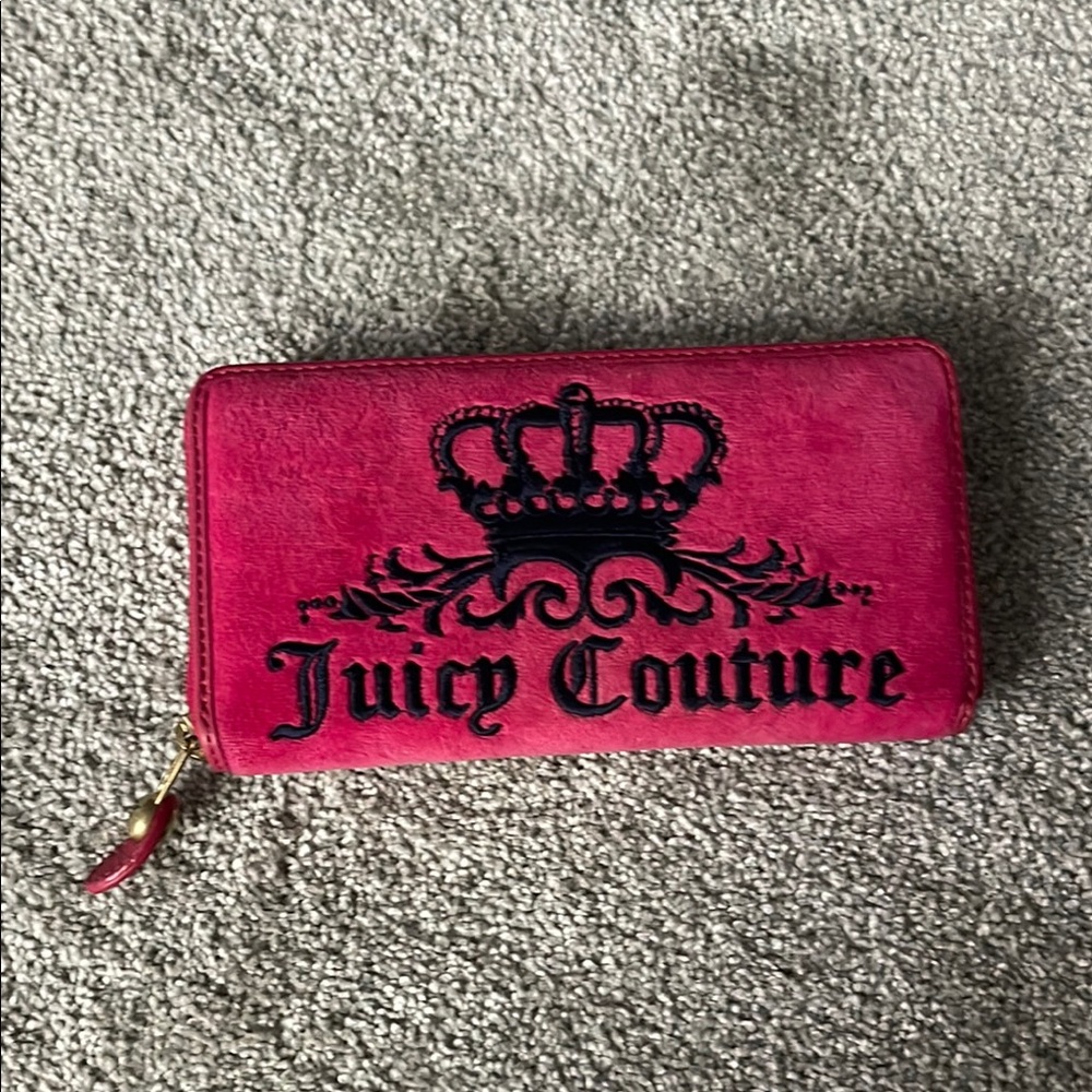 Juicy Couture Pink Wallet Luxurious Velvet Texture